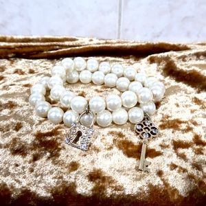 Lock & key pearl bracelets